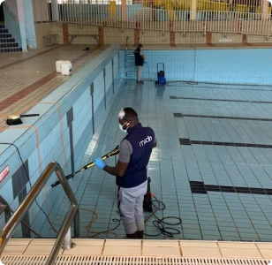 Services de nettoyage de piscines